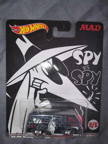 '66 Dodge A100 Spy vs Spy (preta) Hot Wheels Mad # - Produto Original