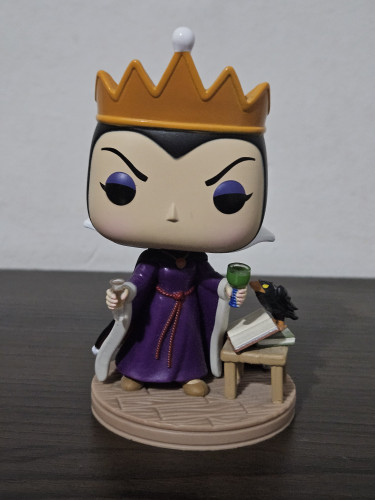 Funko Pop Evil Queen 1079 Sem Caixa Villains / A Branca de Neve Disney Snow White #1079 - Produto Original