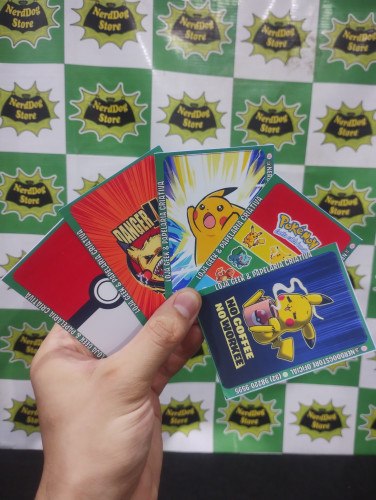 KIT  Adesivos Película p/ Cartões Pokémon Pikacchu Pokeball meme - NerdDog Store Nenhuma # - Produto Original