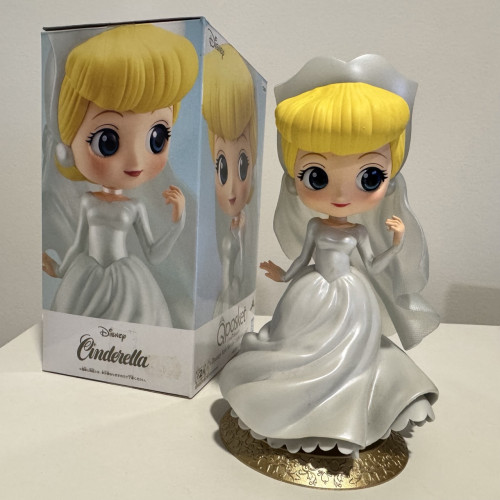 Action Figures Qposket Disney - Cinderela / Cinderella (versão Noiva) Qposket # - Produto Original
