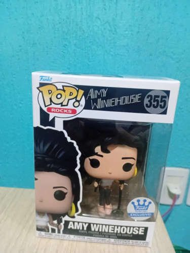 Funko Pop! Rocks Amy Winehouse 355 (FunkoShop Exclusive) - Rocks Amy Winehouse - #355