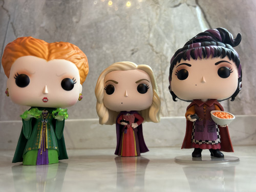 Funko Pop Winifred Sanderson 557 / Sarah Sanderson 558 / Mary Sanderson - - Disney Hocus Pocus - #559