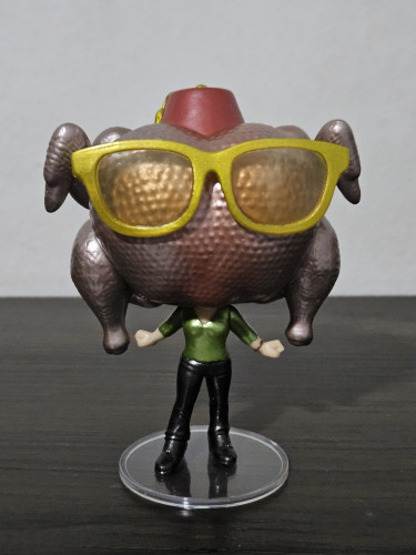 Funko Pop Monica Geller Turkey 706 Metallic / Metálico Caixa Danificada - Friends - #706