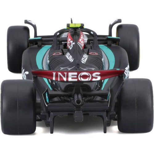 Action Figures Miniatura Bburago Mercedes-AMG F1 W15 E Race 2024 Lewis Hamilton 44 1/43 C/ Piloto - F1 AMG Mercedes-Benz - #