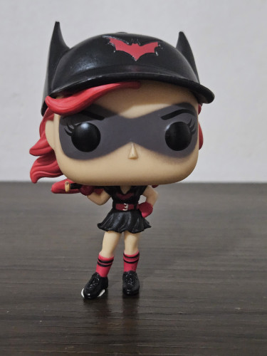 Funko Pop Batwoman 221 Sem Caixa / Sem Base DC Bombshells-DC Super Heroes-221