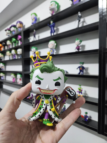 Funko Pop Emperor The Joker - Batman - #457