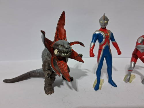 Action Figures Gashapons Ultraman e Monstros Set Completo Bandai - Television Ultraman - #