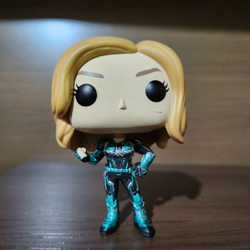 Funko Pop Vers Capita Marvel #427 - Produto Original