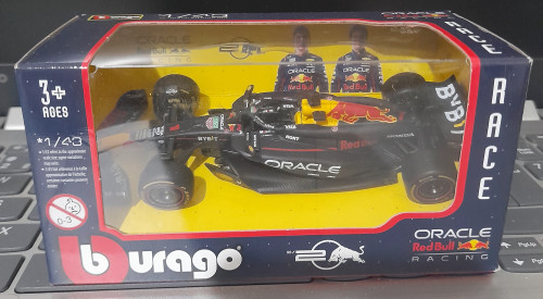 Action Figures Carro Fórmula 1 RedBull. Formula 1 Racing Team # - Produto Original