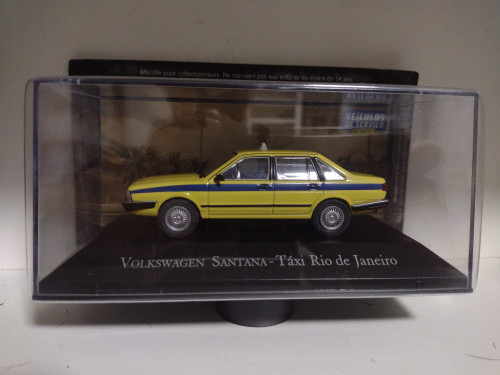 Action Figures Santana Táxi Rio de Janeiro. 1/43 Carros Antigos # - Produto Original
