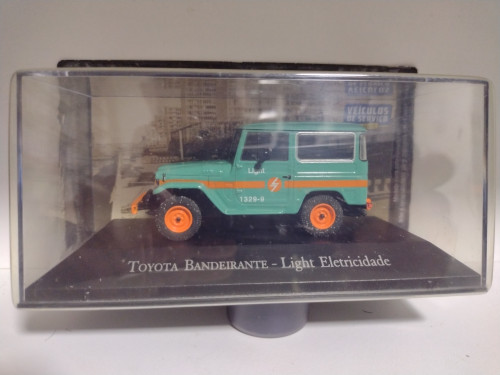 Action Figures Toyota Bandeirantes light Eletricidade .1/43 Carros Antigos # - Produto Original