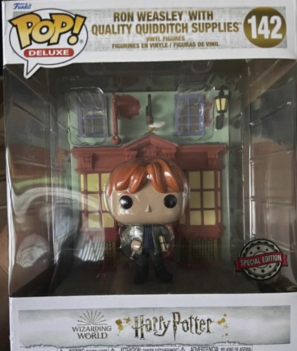 Funko Pop! Harry Potter Deluxe: Ron Weasley Beco Diagonal Special - Harry Potter Diagon Alley - #142