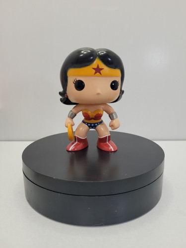 Funko Pop Wonder Woman (sem Caixa) DC UNIVERSE #8 - Produto Original