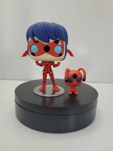 Funko Pop Ladybug With Tikki (sem Caixa E Base Colada) Miraculous #359 - Produto Original