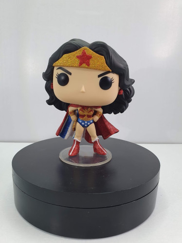 Funko Pop Wonder Woman Classic With Cape - Diamond E Special Edition (sem Caixa) Wonder Woman #433 - Produto Original