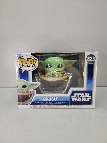 Funko Pop Grogu (detalhes Na Caixa) Star Wars #823 - Produto Original