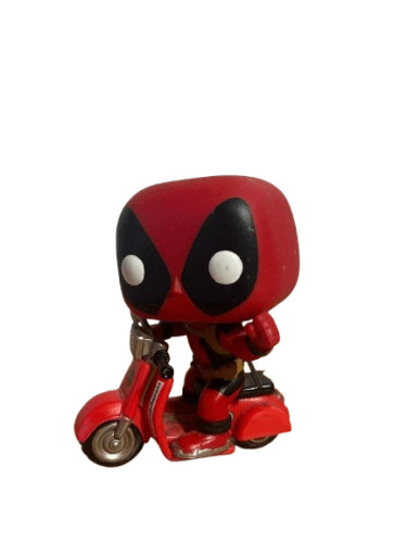 Funko Pop Deadpool on Scooter 48 Marvel Rides Marvel #48 - Produto Original