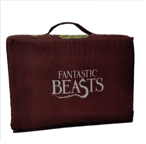 Almofada Animais Fantásticos Maleta do Newt Scamander   # - Produto Original