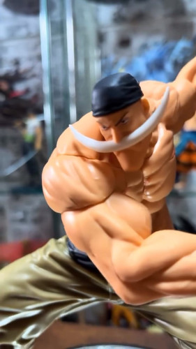 Action Figure Barba Branca Edward Newgate One Piece Oficial Bandai Grandista - One Piece - #