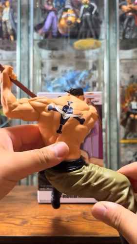 Action Figure Barba Branca Edward Newgate One Piece Oficial Bandai Grandista - One Piece - #