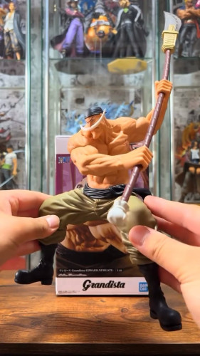 Action Figure Barba Branca Edward Newgate One Piece Oficial Bandai Grandista - One Piece - #