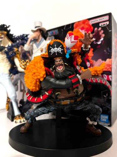 Action Figure Barba Negra Battle Record Collection  One Piece Oficial Bandai Banpresto - One Piece - #