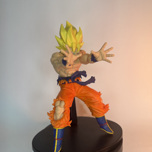 Action Figure Goku SSJ – Dragon Ball Z Banpresto 19cm - Dragon Ball Z - #