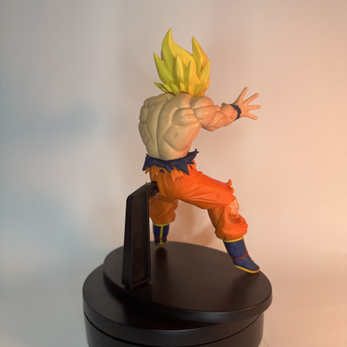 Action Figure Goku SSJ – Dragon Ball Z Banpresto 19cm - Dragon Ball Z - #