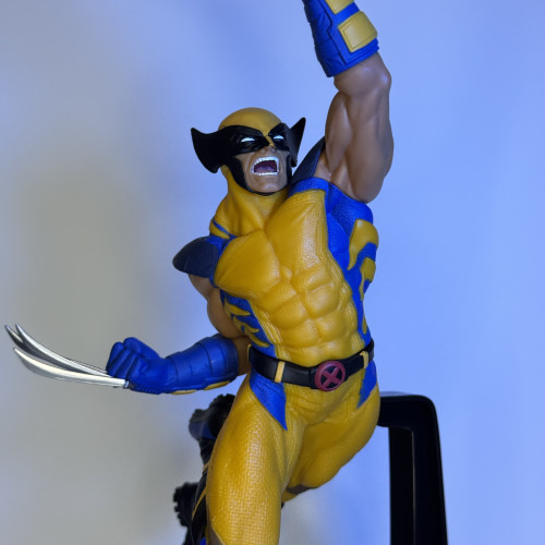 Action Figure Wolverine 25cm SEGA-Marvel-