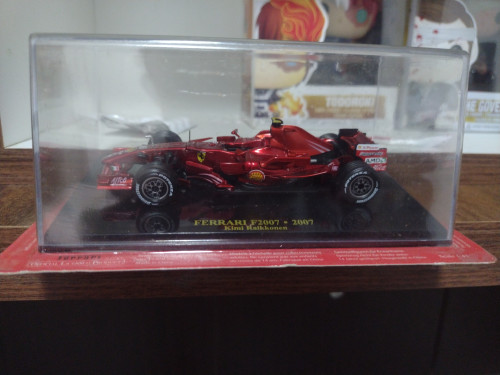 Action Figures - Ferrari F 2007 Kimi Raikkonen-Carros Antigos-