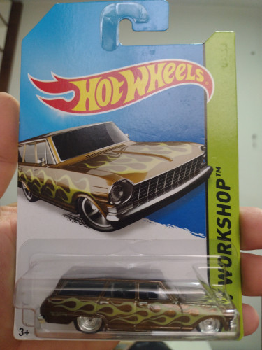 Action Figures Hot Wheels $th Chevy Nova Hot Wheels # - Produto Original