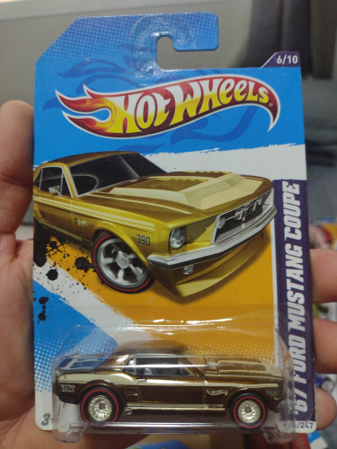 Action Figures Hot Wheels $th Mustang Coupe Hot Wheels # - Produto Original