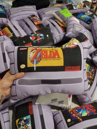 Almofada Legend of Zelda - NerdDog Store Link Hyrule Triforce Ganondorf Snes Epona Nenhuma # - Produto Original