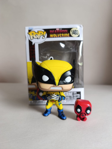  Marvel Deadpool Vs Wolverine #327 - Produto Original