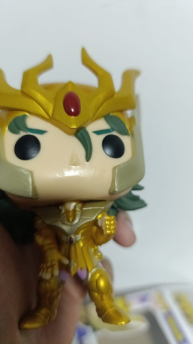 Amassado - Funko Pop 1426 - Shun ( cola no rosto ) - Veja Descrição - CDZ - Cavaleiros Do Zodiaco - #1426