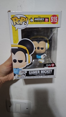 Amassado - Funko Pop 515 - Gamer Mickey - Veja Descrição-Disney-515