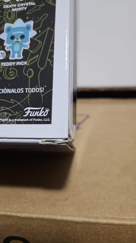Amassado - Funko Pop 649 - Rick with Crown - Veja Descrição - Rick And Morty - #649