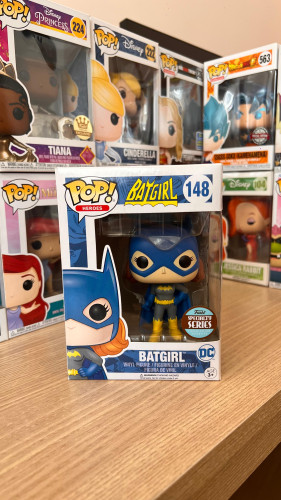 Batgirl Specialty Series Dc Comics Funko Pop! 148 Dc Comics #148 - Produto Original