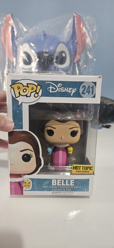 Funko Pop Belle Hot Topic-The Beauty & The Beast-241