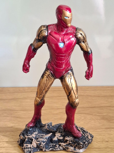 Boneco Homem de Ferro Marvel Vingadores em Resina Homem De Ferro # - Produto Original
