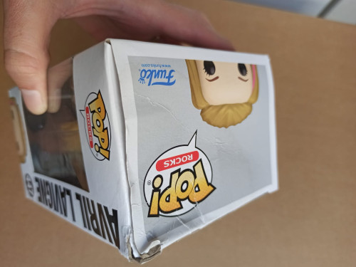 Caixa Danificada Olhe Fotos Funko Pop Rocks Avril Lavigne 447 - Rocks - #447