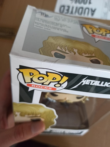 Caixa Danificada Olhe Fotos Funko Pop Rocks Metallica James Hetfield 57 - Rocks - #57