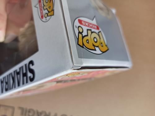 Caixa Danificada Olhe Fotos Funko Pop Rocks Shakira 406 Waka Waka - Rocks - #406