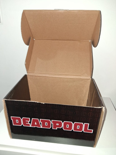 Caixa Unitizadora Collector Corps Deadpool - Vazia - Com detalhes Marvel Collector Corps #1 - Produto Original
