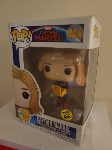 Funko Pop Capitã Marvel  Glows in the Dark - Brilha no escuro-Capita Marvel-444