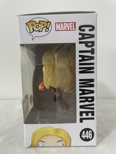 Funko Pop Captain Marvel - Marvel Collectors Corps - Captain Marvel - #446