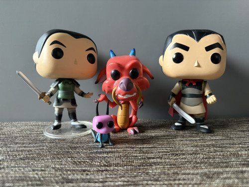 Funko Pop Coleção Mulan (li Shang 631+mulan 629+mushu & Cricket #167 ( Sem Caixa) - Mulan - #629 FUNKO POP #629 - Produto Original