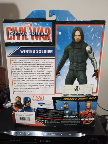 Diamond Select Toys Captain America: Civil War Winter Soldier Marvel Select Action Figure - Captain America: Civil War - #