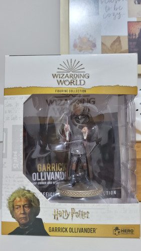 Action Figures Eaglemoss Hero Collector - Garrick Ollivander Harry Potter # - Produto Original