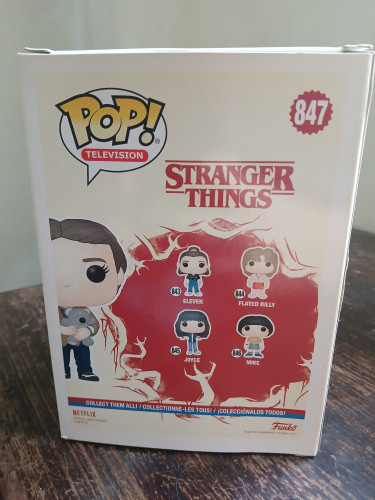 Funko Pop Eleven with Bear (847) - Stranger Things - #847